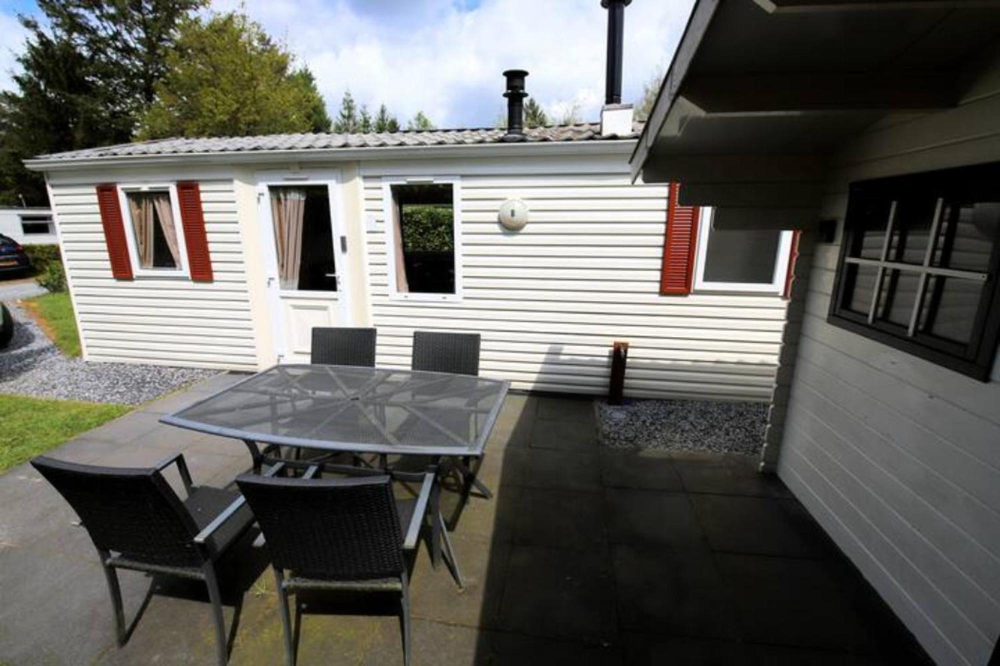 Charmante Woning Op Rustig Park Met Fietsen Epe Exteriör bild