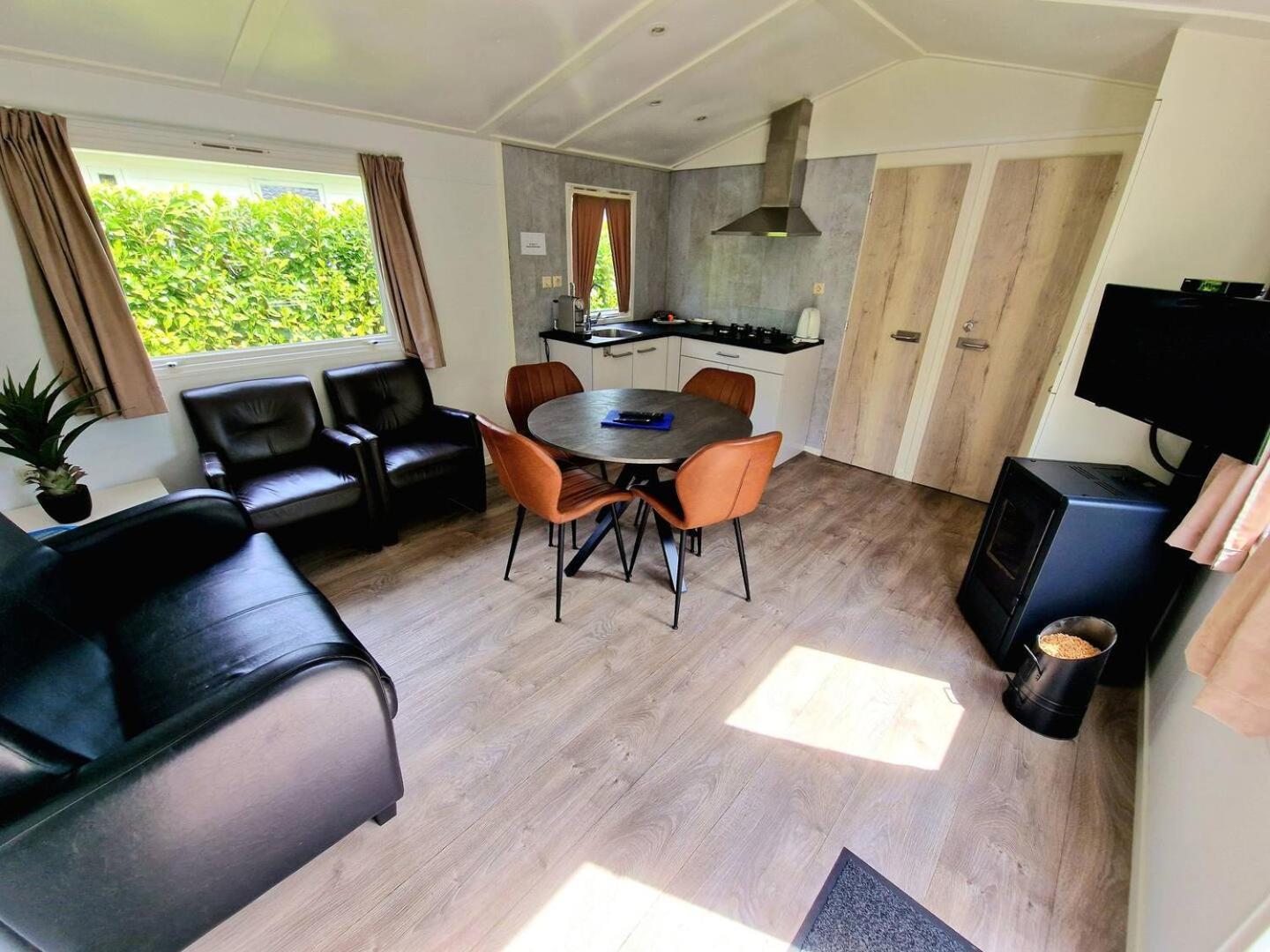 Charmante Woning Op Rustig Park Met Fietsen Epe Exteriör bild